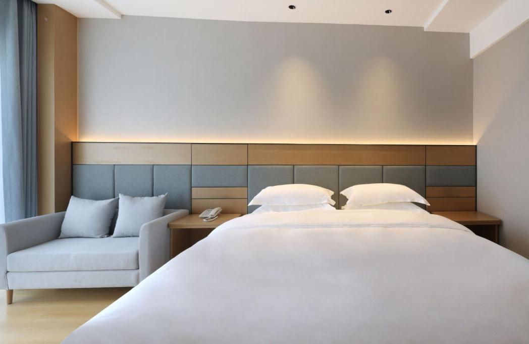 Chengdu Bai Gang International Hotel Bagian luar foto