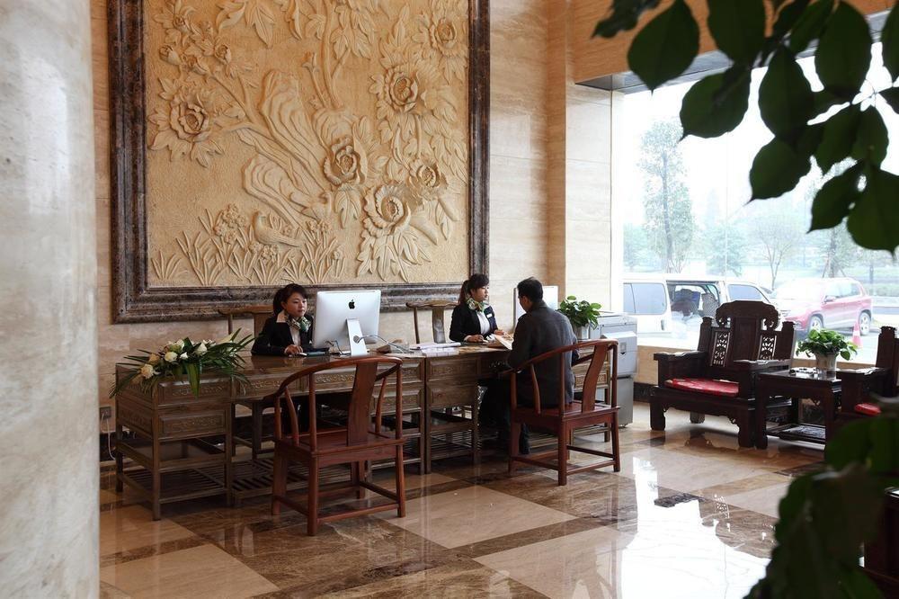 Chengdu Bai Gang International Hotel Bagian luar foto