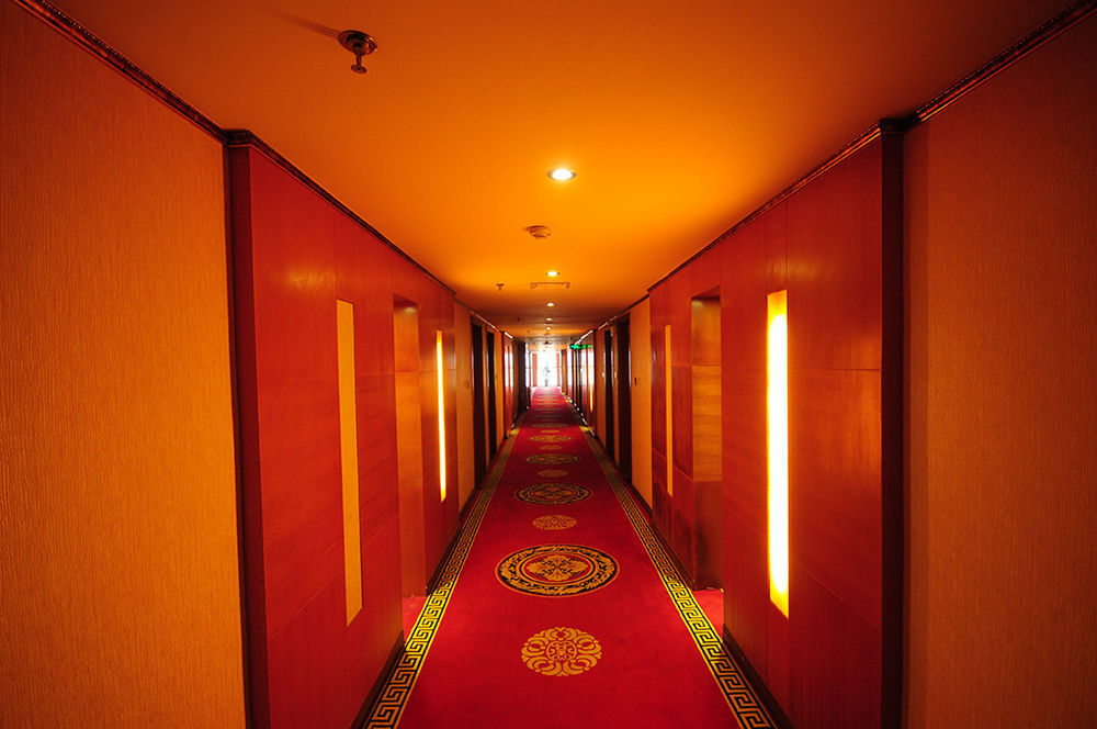 Chengdu Bai Gang International Hotel Bagian luar foto